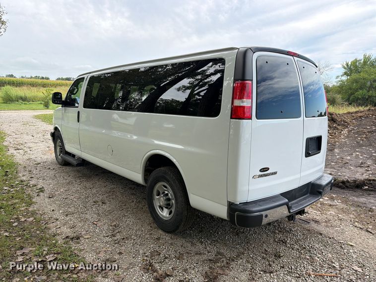 image for item FT8079 2018 Chevrolet Express 3500 van