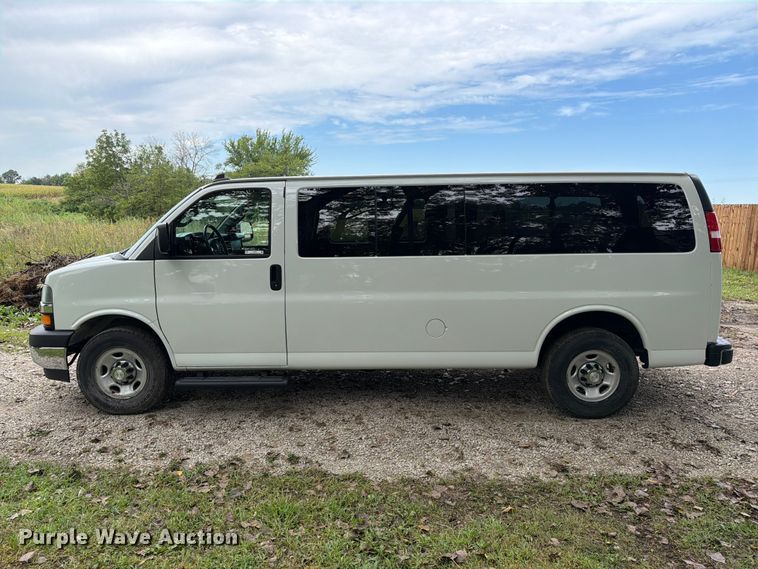 image for item FT8079 2018 Chevrolet Express 3500 van