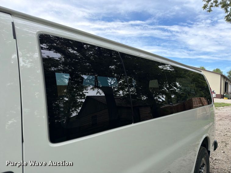 image for item FT8079 2018 Chevrolet Express 3500 van