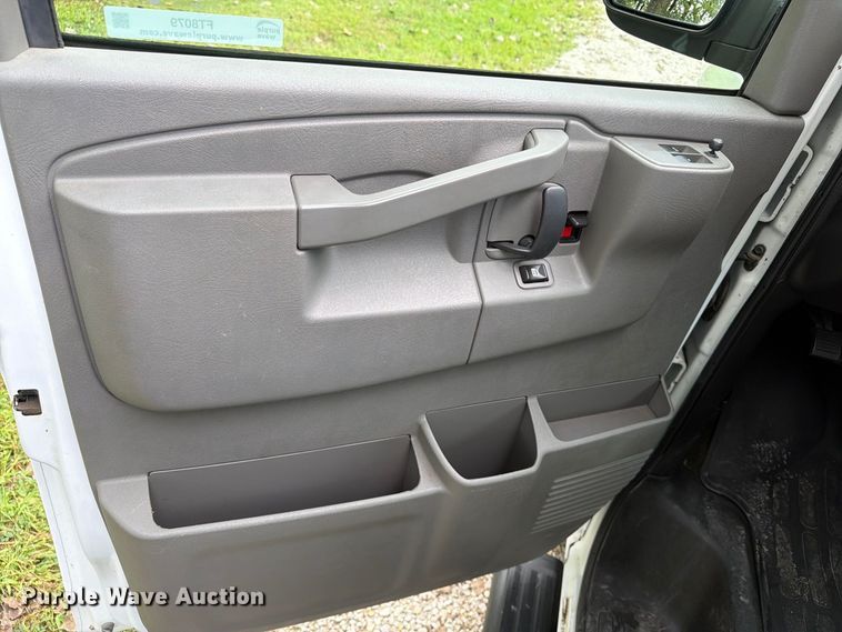 image for item FT8079 2018 Chevrolet Express 3500 van
