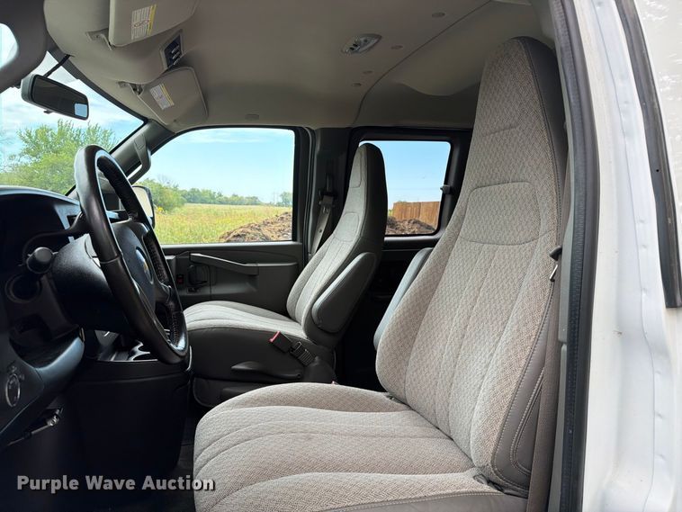 image for item FT8079 2018 Chevrolet Express 3500 van
