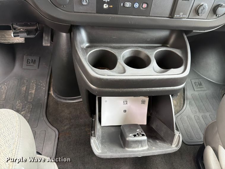 image for item FT8079 2018 Chevrolet Express 3500 van