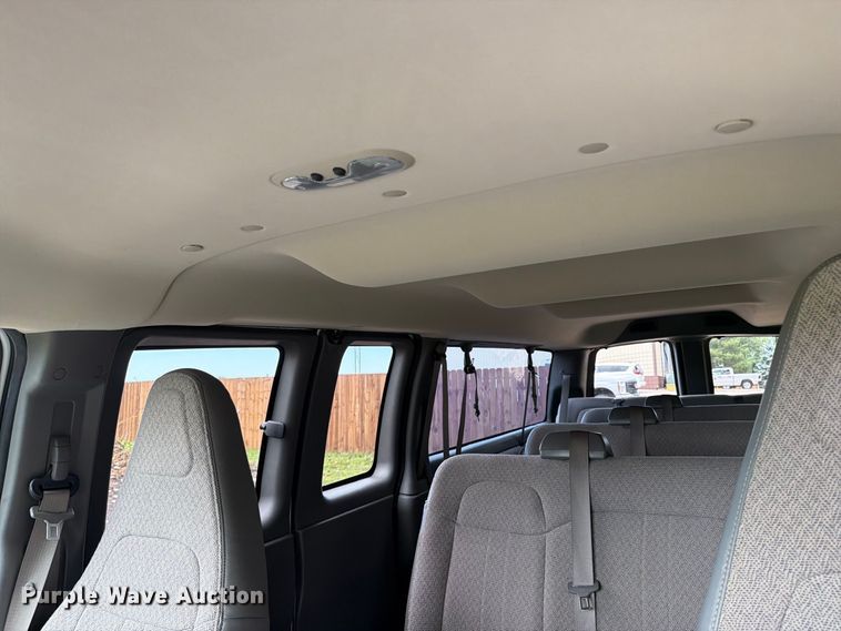 image for item FT8079 2018 Chevrolet Express 3500 van