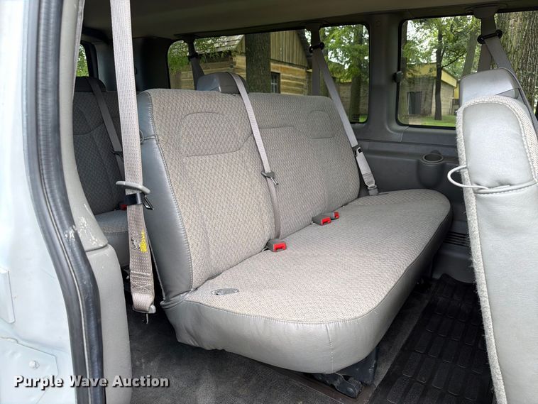 image for item FT8079 2018 Chevrolet Express 3500 van