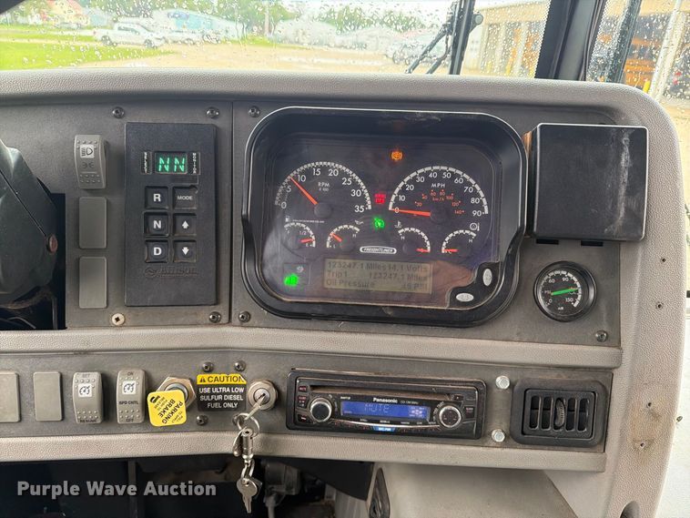 image for item FT8099 2012 Thomas Built HDX school bus