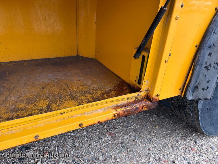 image for item FT8100 2014 Thomas Built B2 school bus