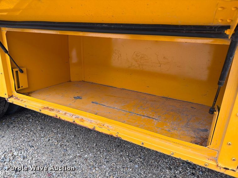 image for item FT8100 2014 Thomas Built B2 school bus
