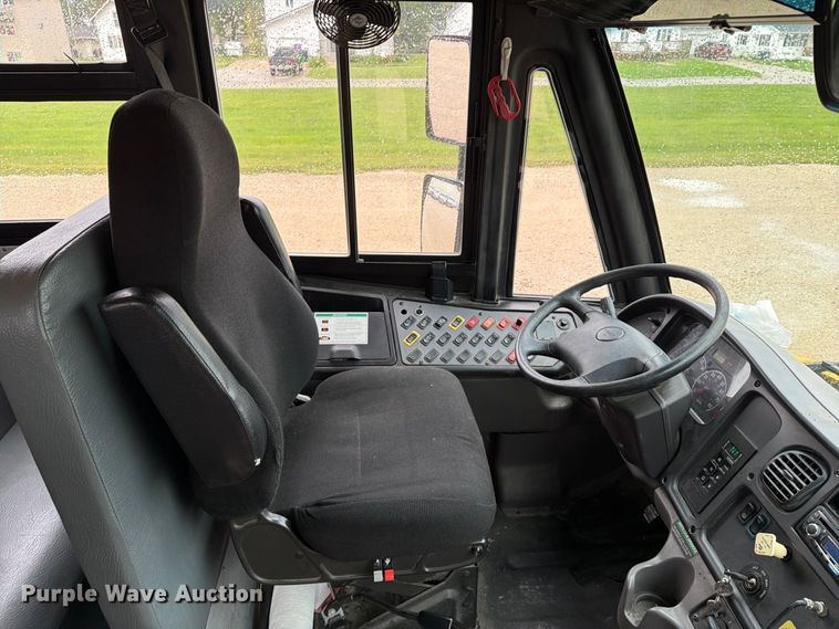 image for item FT8100 2014 Thomas Built B2 school bus