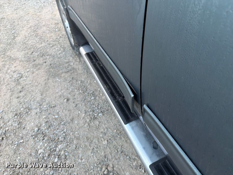 image for item FT8132 2010 GMC Sierra Crew Cab pickup truck