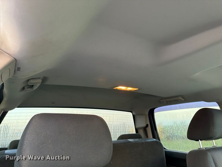 image for item FT8132 2010 GMC Sierra Crew Cab pickup truck