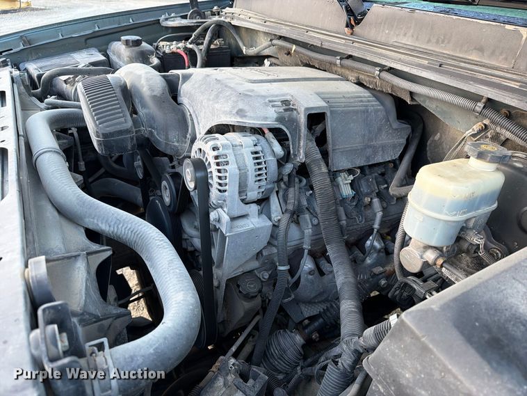 image for item FT8132 2010 GMC Sierra Crew Cab pickup truck