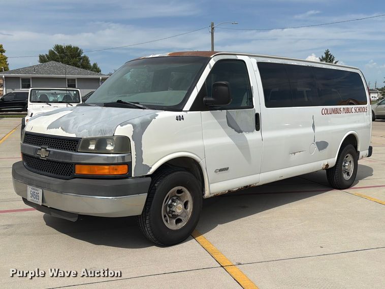 2003 Chevrolet Express 3500 van