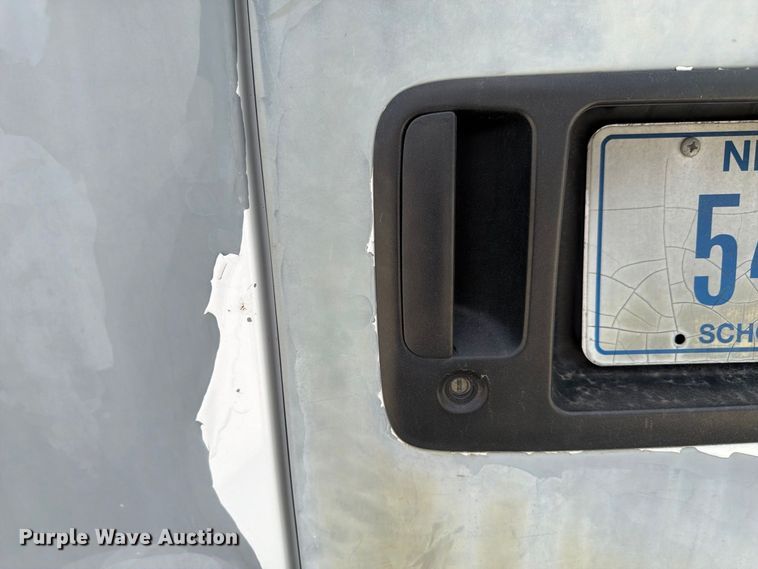 image for item FU0516 2003 Chevrolet Express 3500 van
