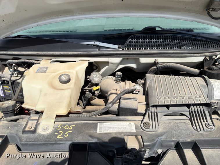 image for item FU0516 2003 Chevrolet Express 3500 van