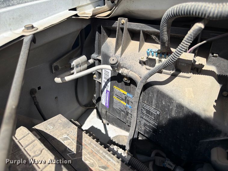 image for item FU0516 2003 Chevrolet Express 3500 van