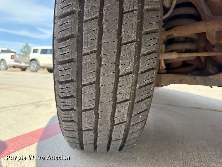 image for item FU0516 2003 Chevrolet Express 3500 van