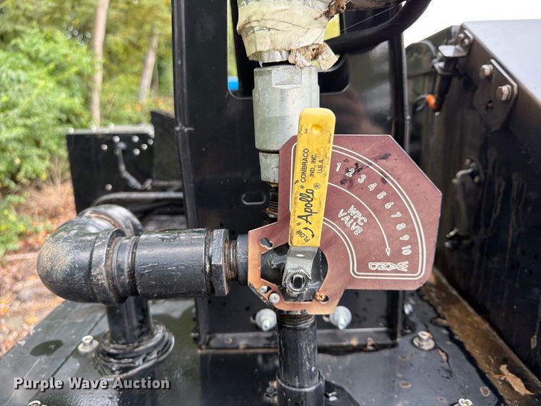 image for item FU4644 2021 Stepp MFG OJK-275 melter applicator