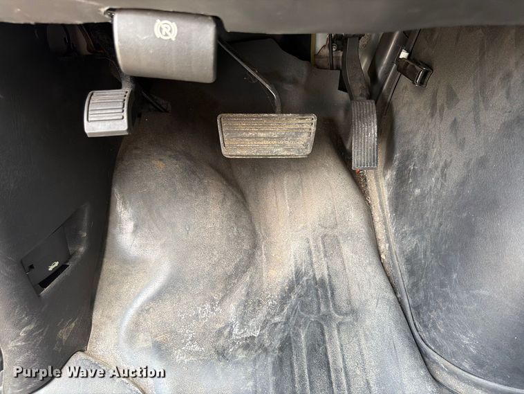 image for item FU4645 2016 Chevrolet Express 2500 van