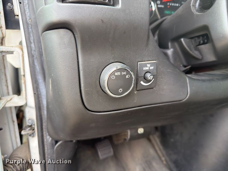 image for item FU4645 2016 Chevrolet Express 2500 van