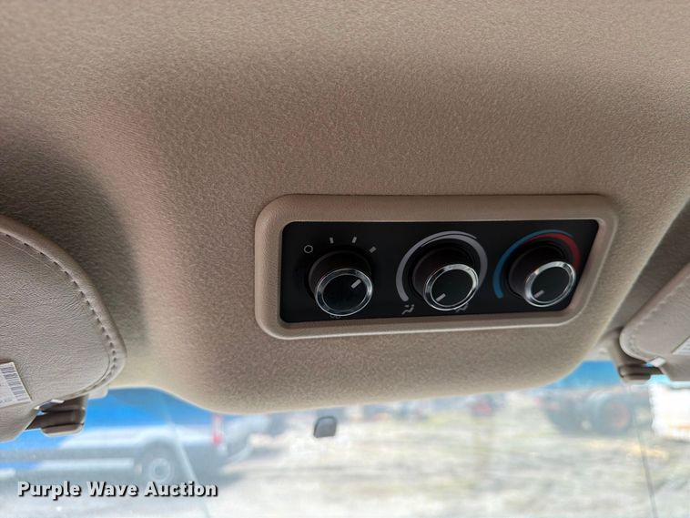 image for item FU4645 2016 Chevrolet Express 2500 van