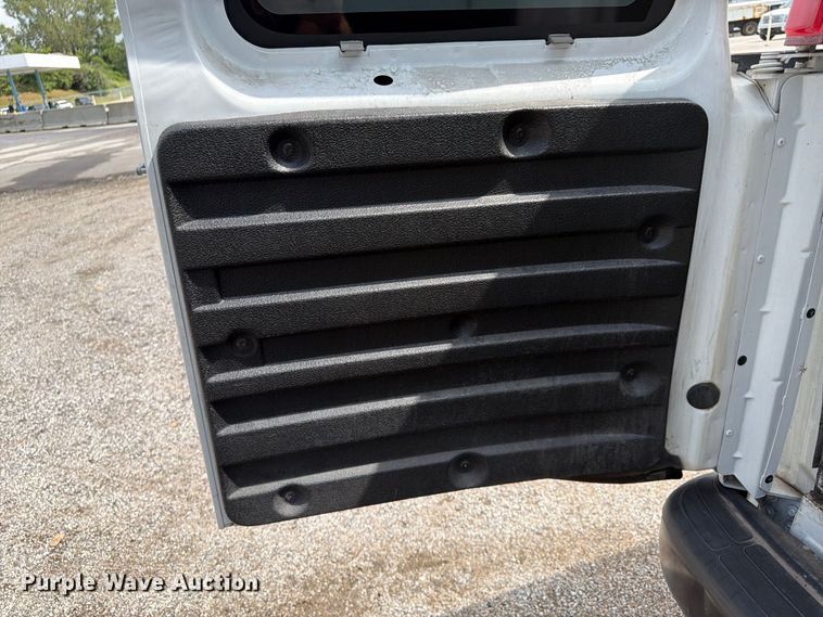 image for item FU4645 2016 Chevrolet Express 2500 van