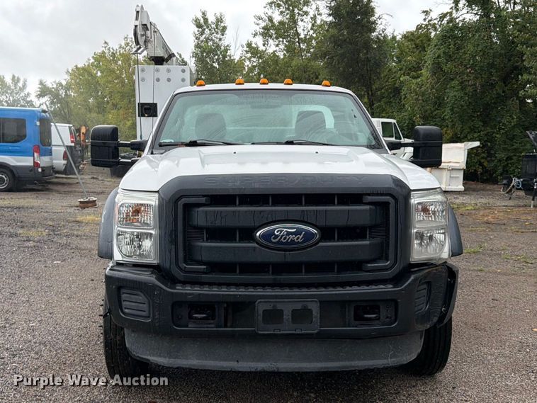 image for item FU4646 2016 Ford F450 utility / service truck