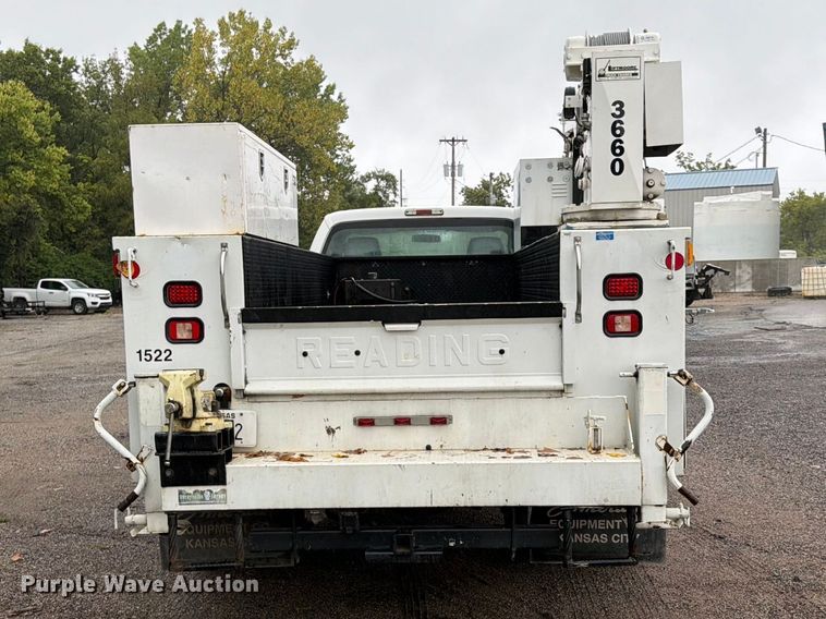 image for item FU4646 2016 Ford F450 utility / service truck