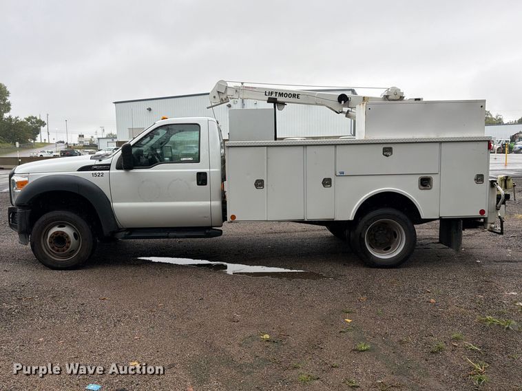 image for item FU4646 2016 Ford F450 utility / service truck