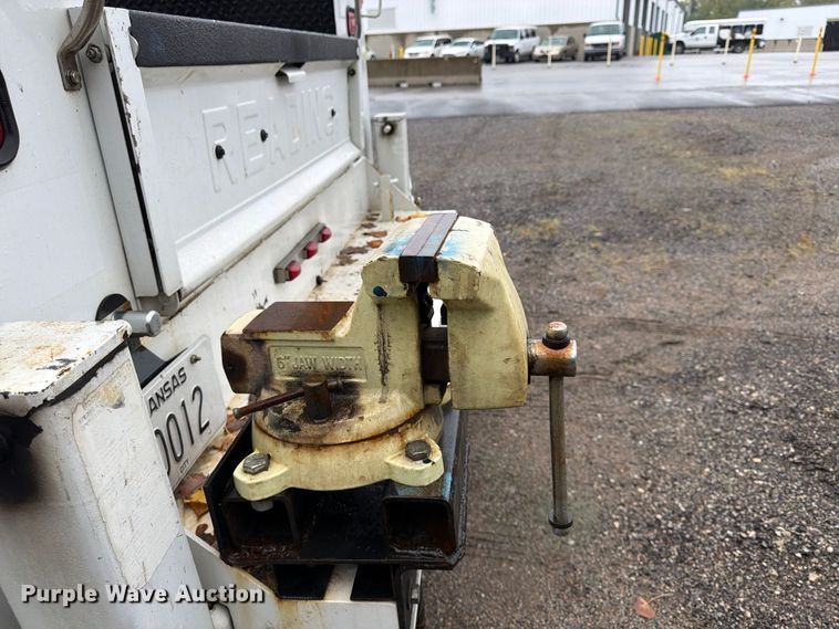 image for item FU4646 2016 Ford F450 utility / service truck
