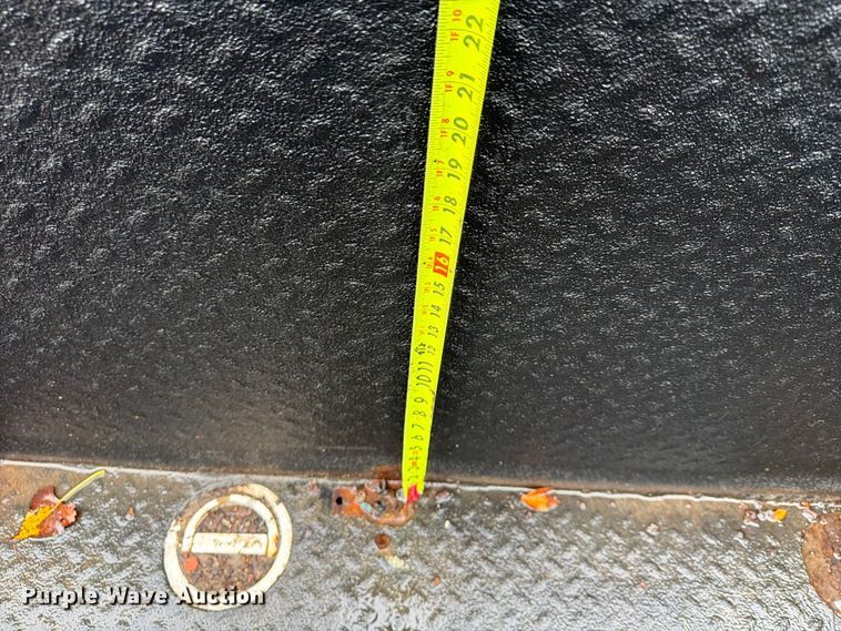 image for item FU4646 2016 Ford F450 utility / service truck