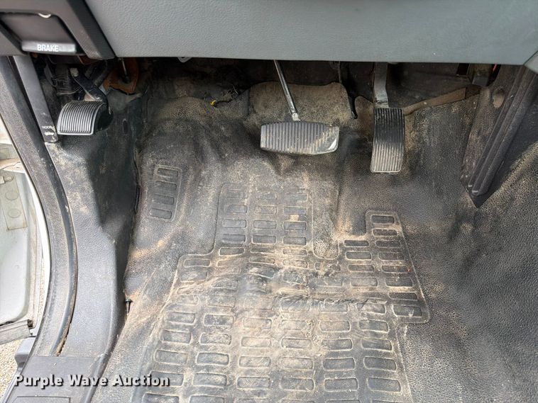 image for item FU4646 2016 Ford F450 utility / service truck