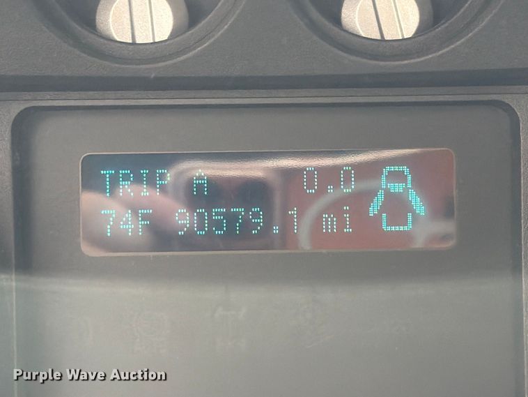 image for item FU4646 2016 Ford F450 utility / service truck