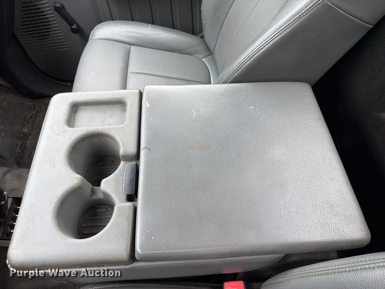 image for item FU4646 2016 Ford F450 utility / service truck