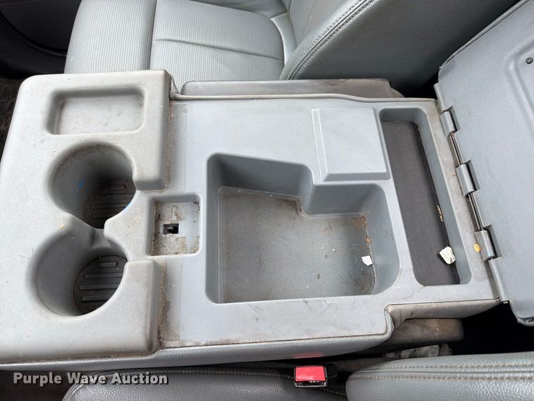 image for item FU4646 2016 Ford F450 utility / service truck