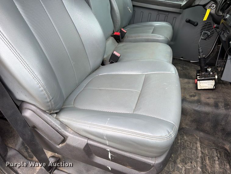 image for item FU4646 2016 Ford F450 utility / service truck