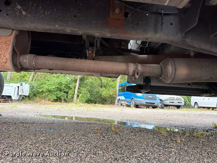 image for item FU4646 2016 Ford F450 utility / service truck