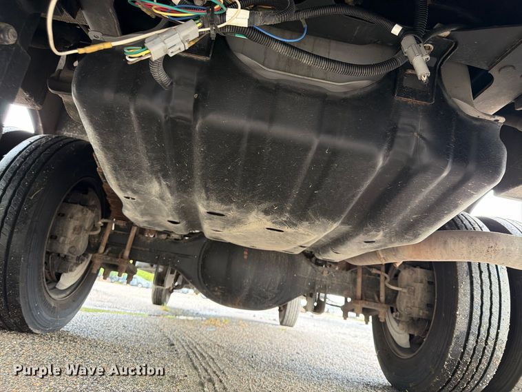 image for item FU4646 2016 Ford F450 utility / service truck
