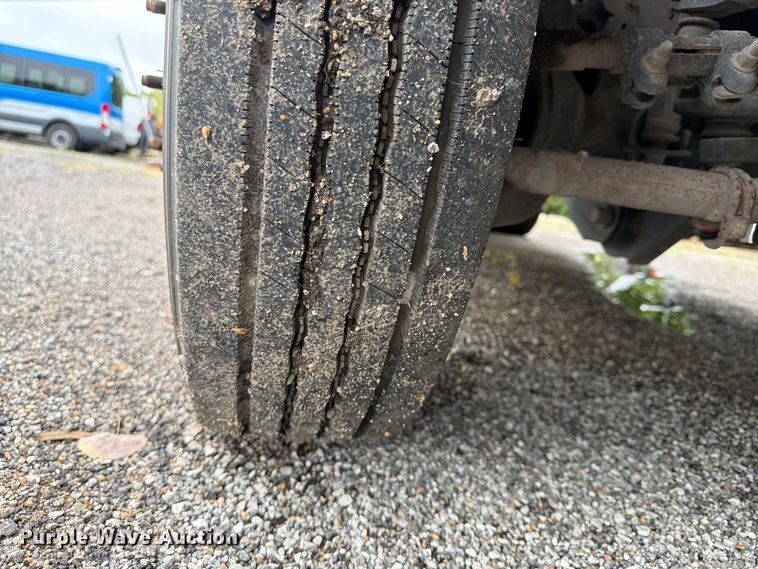 image for item FU4646 2016 Ford F450 utility / service truck