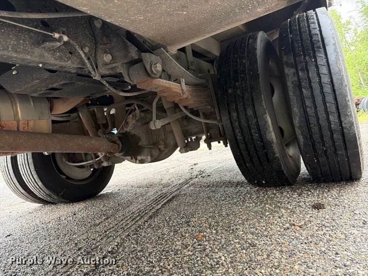 image for item FU4646 2016 Ford F450 utility / service truck