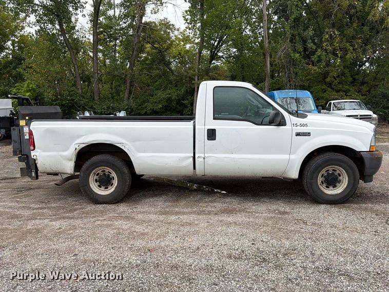 image for item FU4647 2003 Ford F250 pickup truck