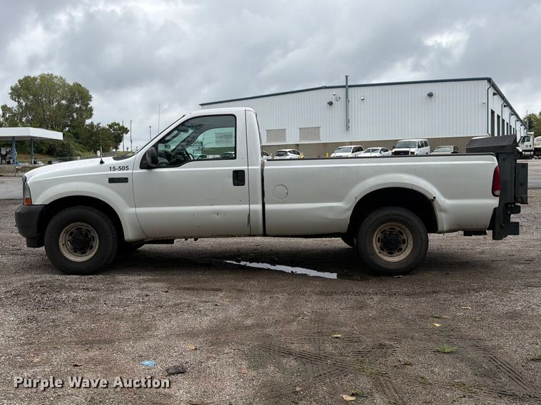 image for item FU4647 2003 Ford F250 pickup truck