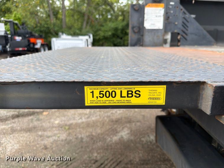 image for item FU4647 2003 Ford F250 pickup truck