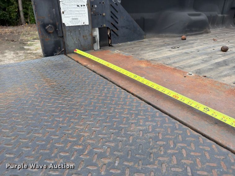 image for item FU4647 2003 Ford F250 pickup truck