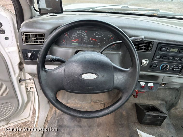 image for item FU4647 2003 Ford F250 pickup truck
