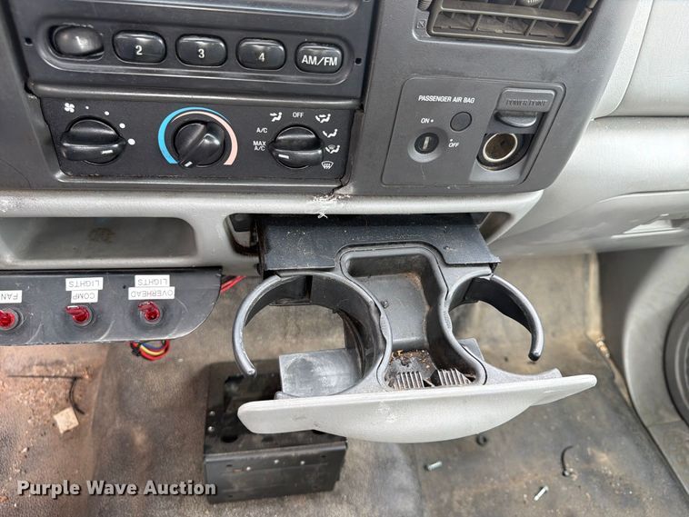 image for item FU4647 2003 Ford F250 pickup truck