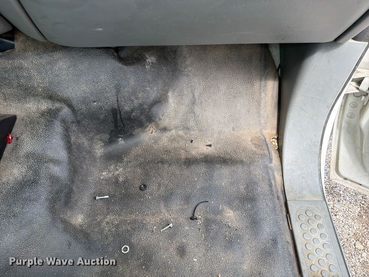 image for item FU4647 2003 Ford F250 pickup truck