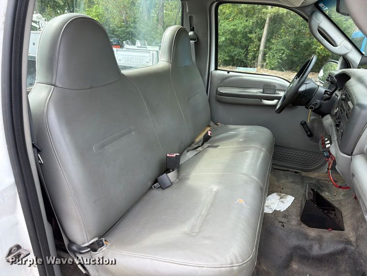 image for item FU4647 2003 Ford F250 pickup truck