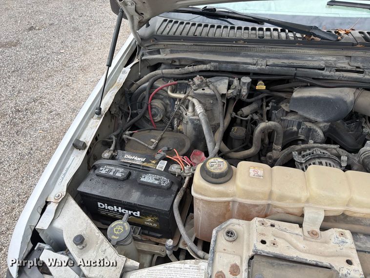 image for item FU4647 2003 Ford F250 pickup truck