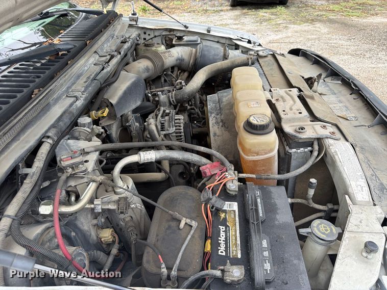 image for item FU4647 2003 Ford F250 pickup truck
