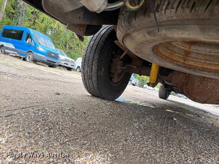 image for item FU4647 2003 Ford F250 pickup truck